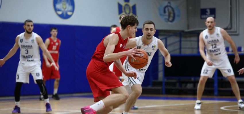 Вітаємо з днем народження Артема Ковальова!