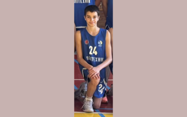 Вітаємо з днем народження Лева Ханюкова!