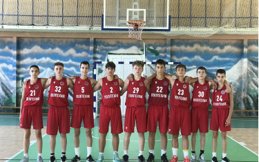 Юнаки 2011 р.н. нашого баскетбольного клубу 13-14 листопада 2025 р. зіграли товариську зустріч з командою ДЮСШ-2 м. Харків, а потім ДЮСШ-2 м. Полтава.