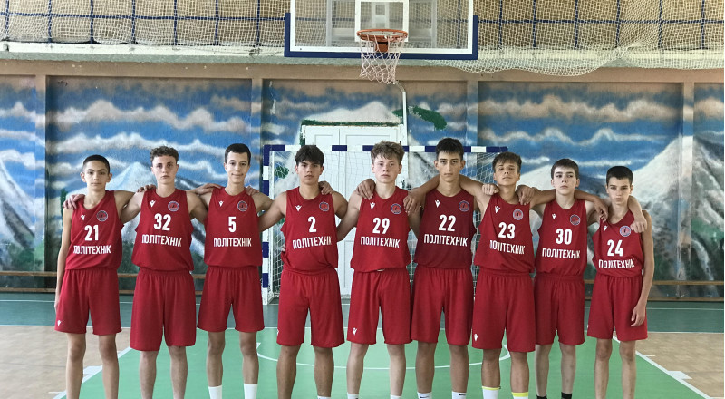 Юнаки 2011 р.н. нашого баскетбольного клубу 13-14 листопада 2025 р. зіграли товариську зустріч з командою ДЮСШ-2 м. Харків, а потім ДЮСШ-2 м. Полтава.